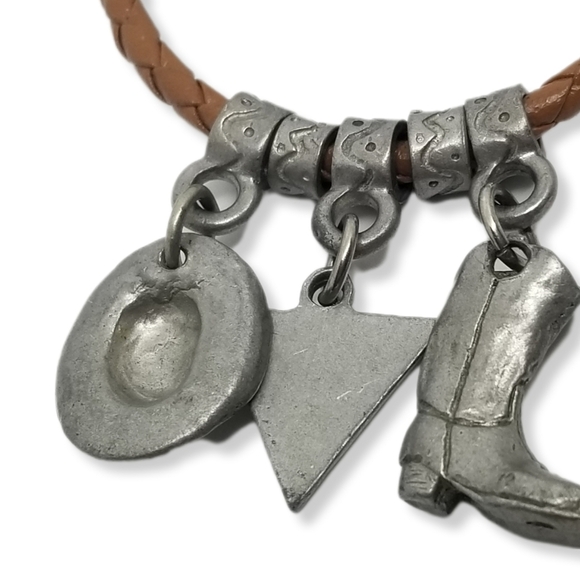 GUESS VINTAGE COWGIRL THEMED FAUX LEATHER & PEWTER CHARMED BRACELET - Picture 8 of 8